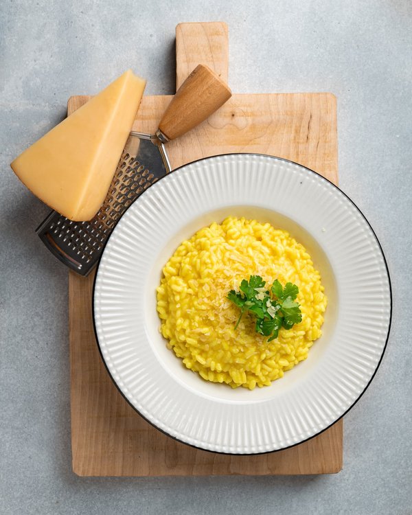 Come preparare un risotto cremoso allo zafferano?