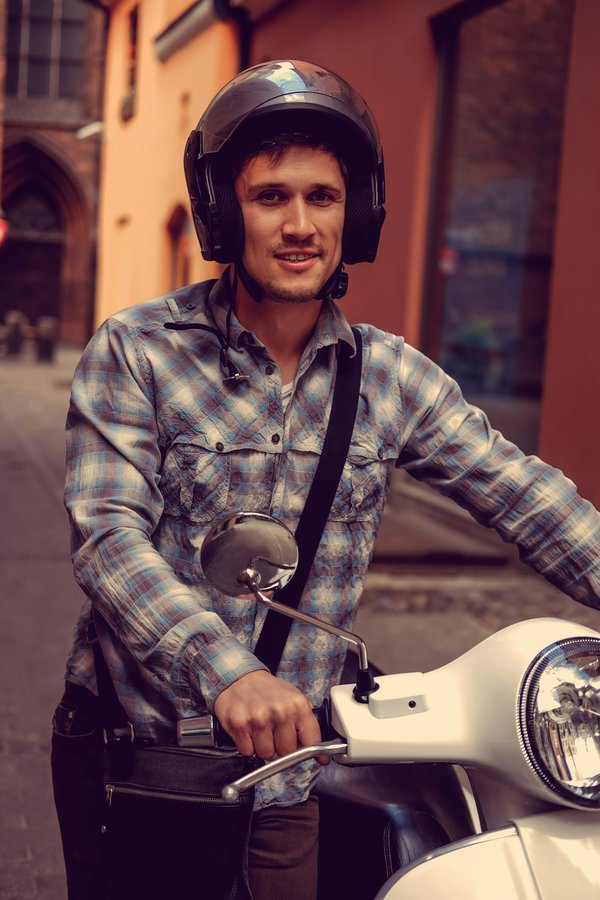 Pantaloni moto: scopri i migliori modelli per ogni avventura